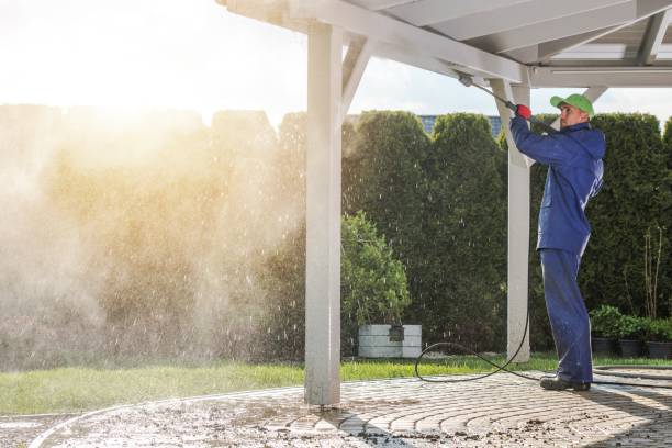 Best Pool Deck Cleaning  in Palm Springs, FL